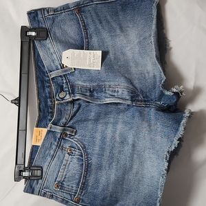 Levi's 501 button fly Denim shorts NWT size 31